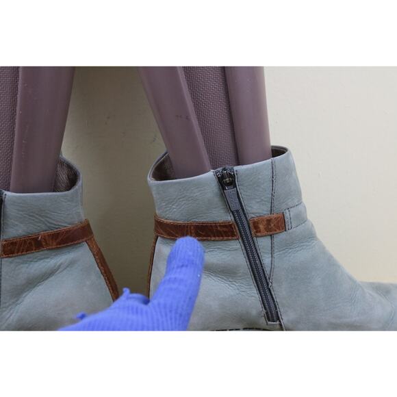 Dansko Boots Womens 8 Hartley Gray Brown Leather Ankle Buckle Shoes - Picture 8 of 16